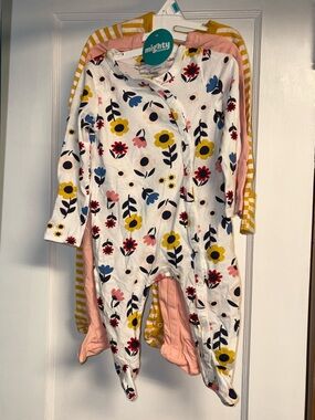 Mighty Goods-Baby 3 piece  Footed Sleepers